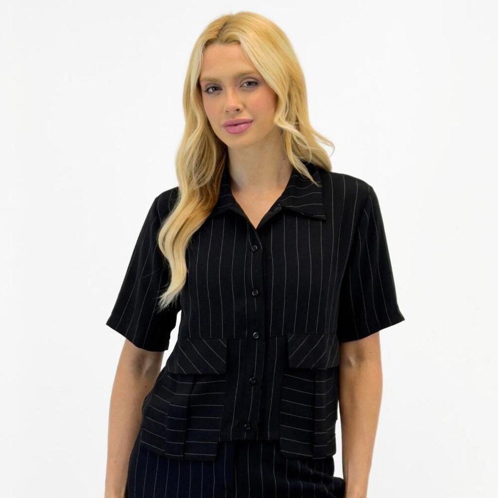 Camisa Danque Cropped Risca de Giz Manga Curta Feminina