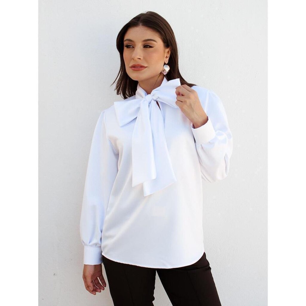 Camisa Feminina Cetim com Laço Grande Decote Manga Longa