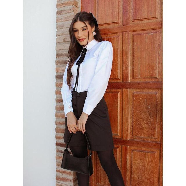 Camisa Feminina Cetim com Laço Veludo Manga Longa