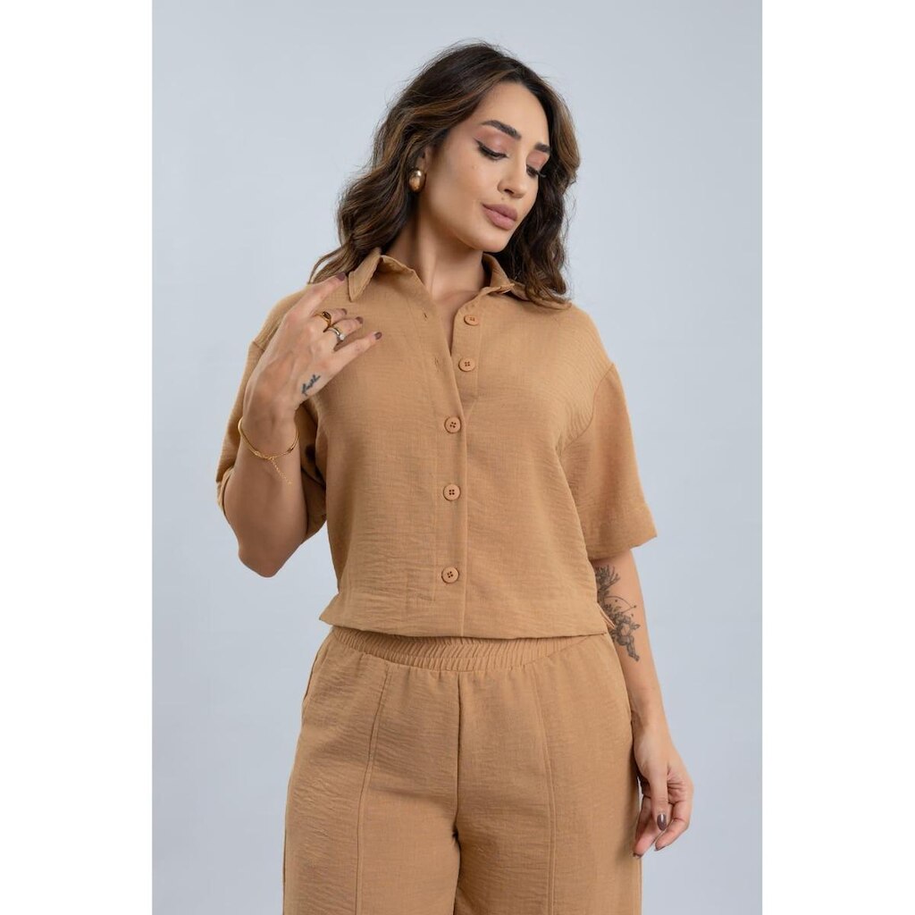 Camisa Feminina Manga Curta com Botões Lemier Collection