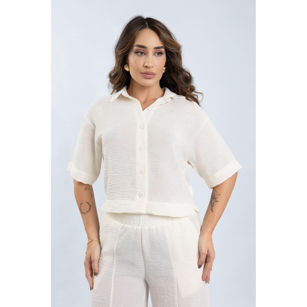 Camisa Feminina Manga Curta com Botões Lemier Collection