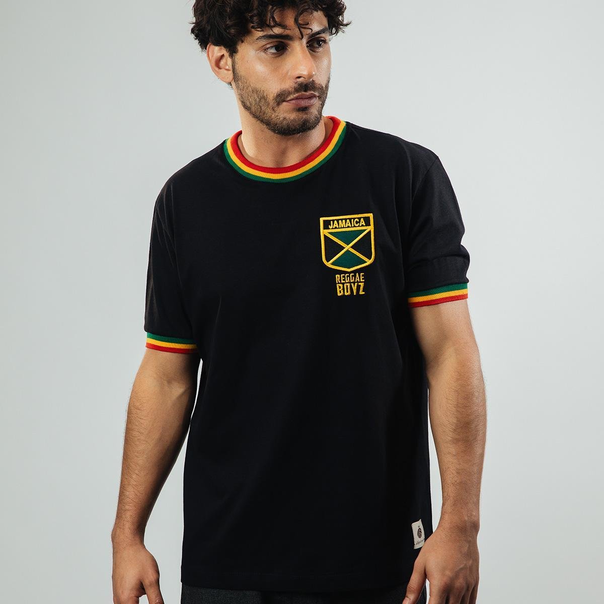 Camisa Jamaica Retrô Reggae Boyz Masculina Menor preço em Camisa Jamaica Retrô Reggae Boyz Masculina