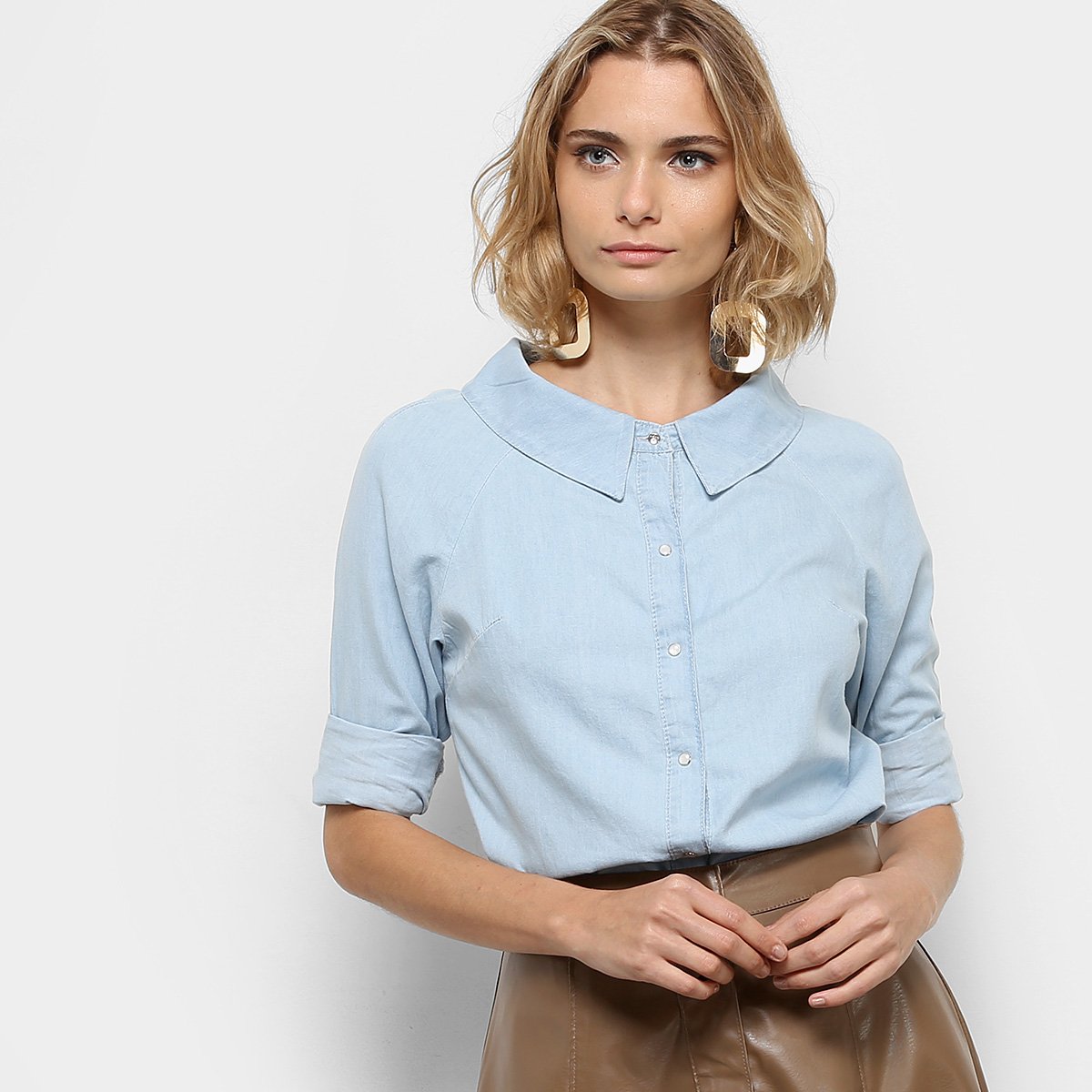 camisa feminina com gola bordada