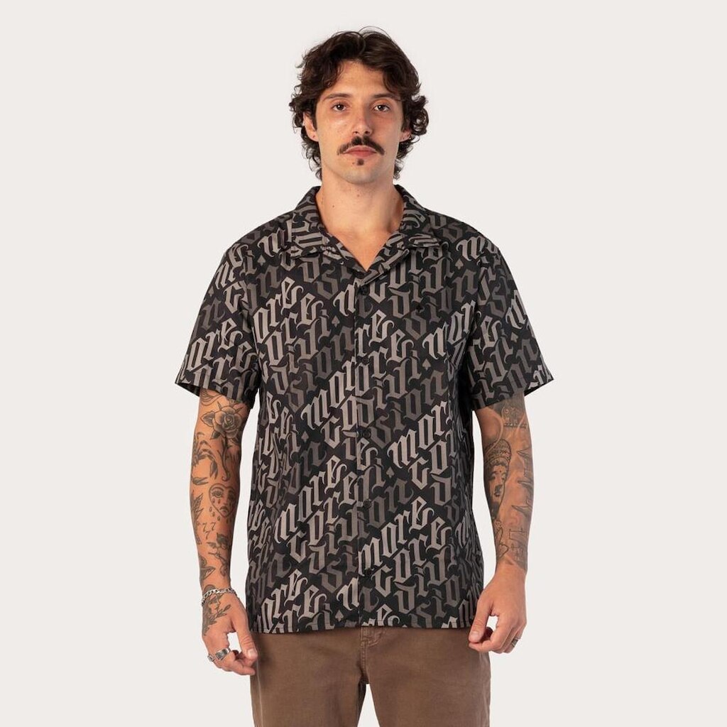 Camisa Manga Curta Comfort MCD Caligraffiti