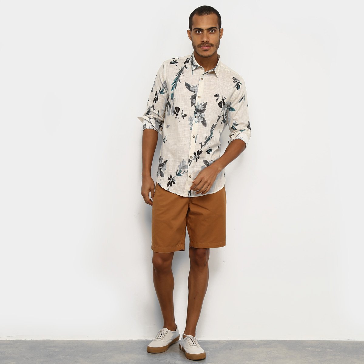 camisa de manga longa com bermuda