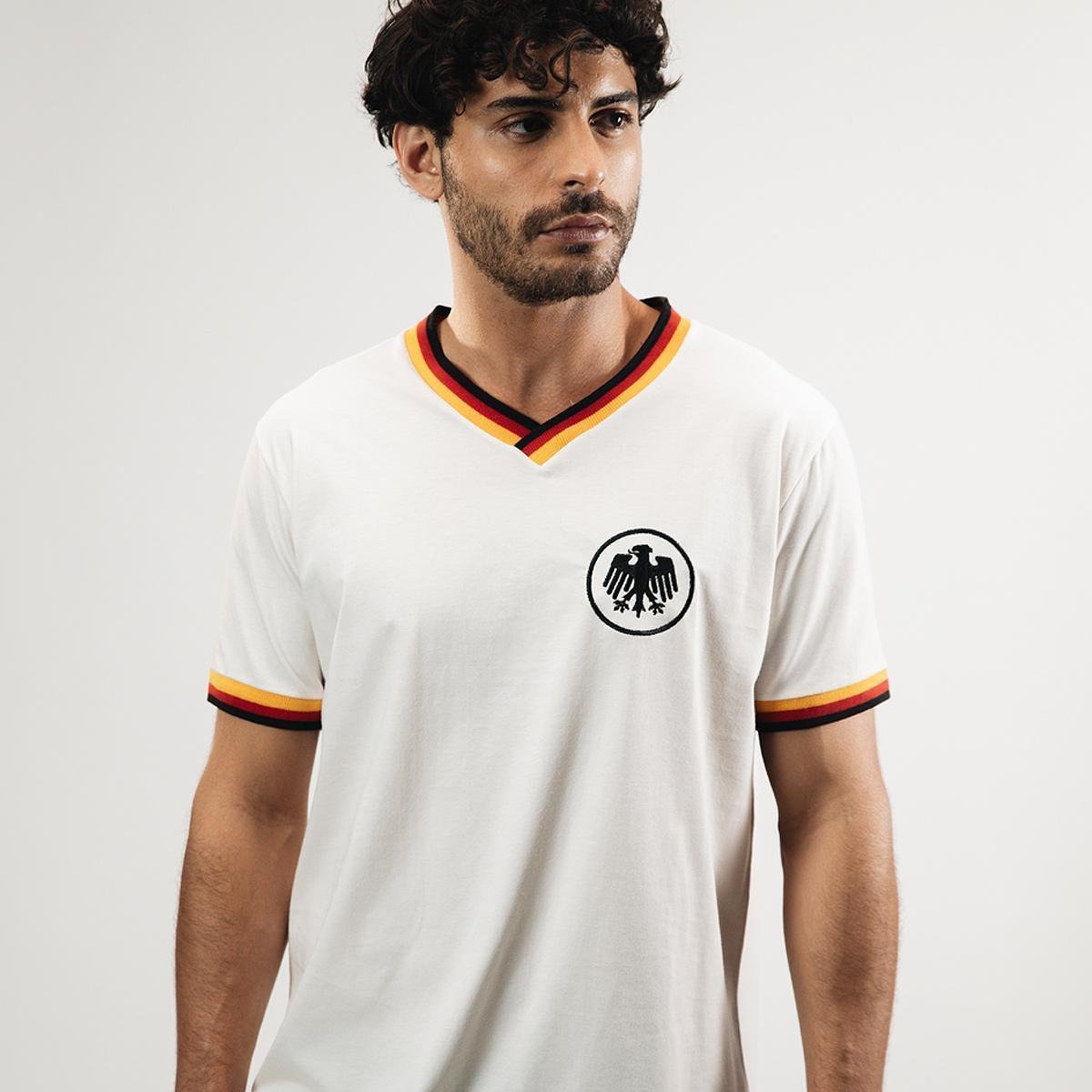 Camisa Retrô Gol Seleção Alemanha Edição Limitada Masculina Menor preço em Camisa Retrô Gol Seleção Alemanha Edição Limitada Masculina