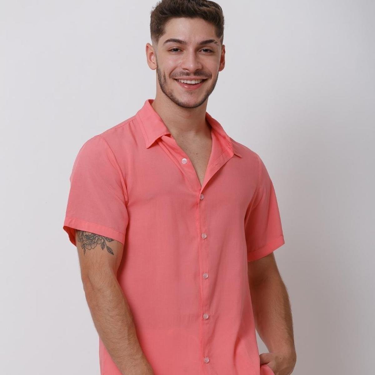 Camisa Santo Luxo Man Viscose Pêssego Rosa - M - Rosa Menor preço em Camisa Santo Luxo Man Viscose Pêssego Rosa - M - Rosa