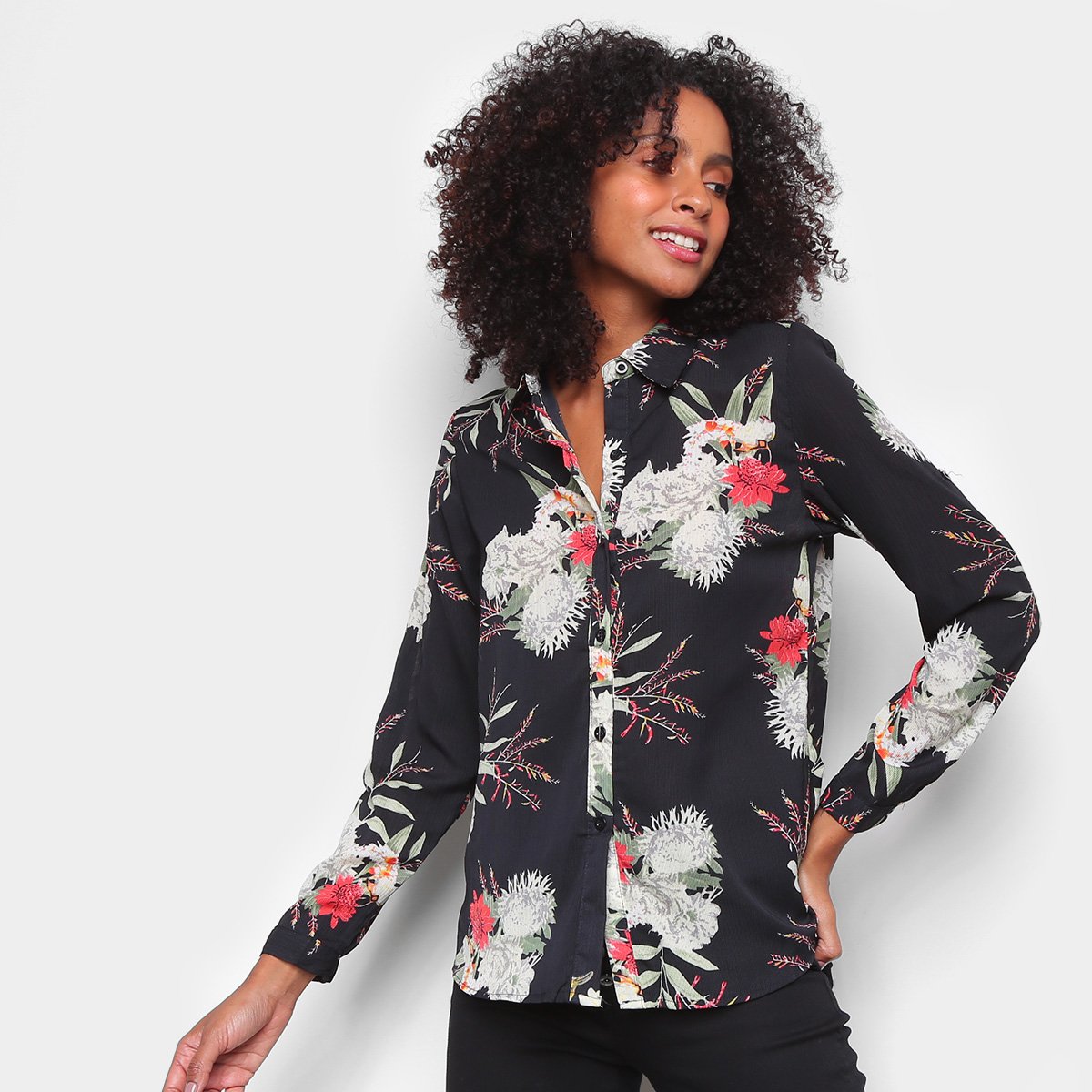 Camisa Yilang Estampada Manga Longa Feminina - Preto Menor preço em Camisa Yilang Estampada Manga Longa Feminina - Preto