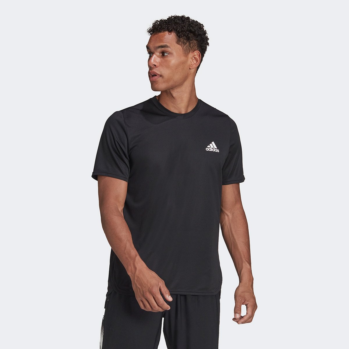 Camiseta Adidas Aeroready Designed For Movement Masculina Menor preço em Camiseta Adidas Aeroready Designed For Movement Masculina