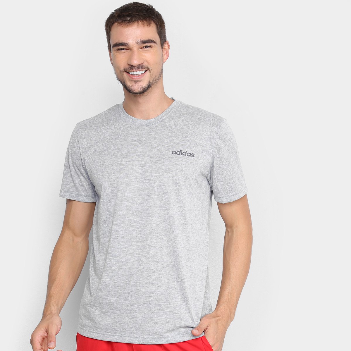 Camiseta Adidas D2M Cla Feel Ready Masculina - Cinza é ruim? Camiseta Adidas D2M Cla Feel Ready Masculina - Cinza é boa?