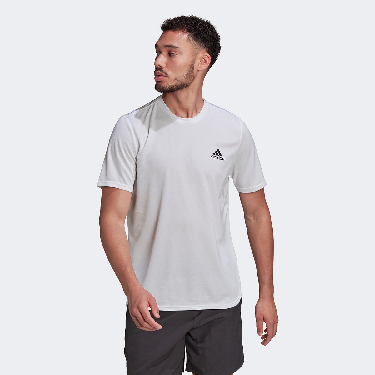Camiseta Adidas Design 4 Move Masculina - Branco é ruim? Camiseta Adidas Design 4 Move Masculina - Branco é boa?