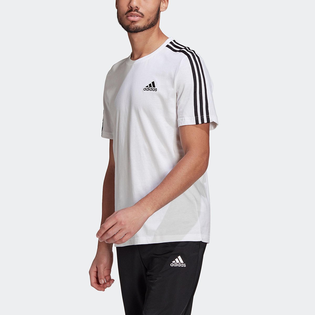 Camiseta Adidas Essentials 3 Listras Masculina - Branco+Preto é ruim? Camiseta Adidas Essentials 3 Listras Masculina - Branco+Preto é boa?
