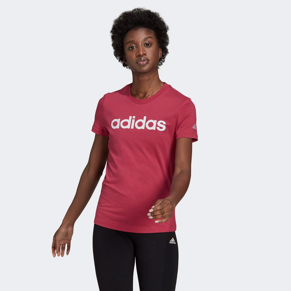 camiseta essentials linear
