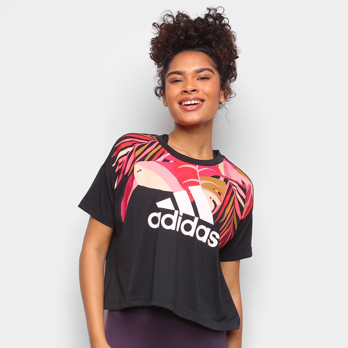 Camiseta Adidas Farm Rio Tucano Feminina - Preto+Rosa Menor preço em Camiseta Adidas Farm Rio Tucano Feminina - Preto+Rosa