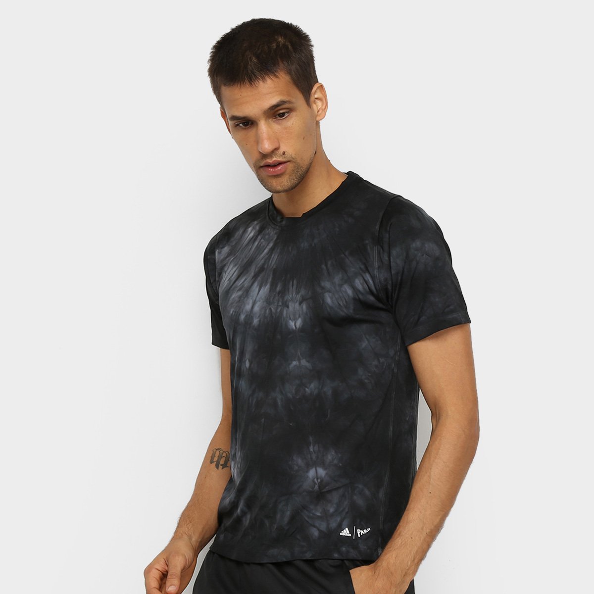 camiseta adidas freelift