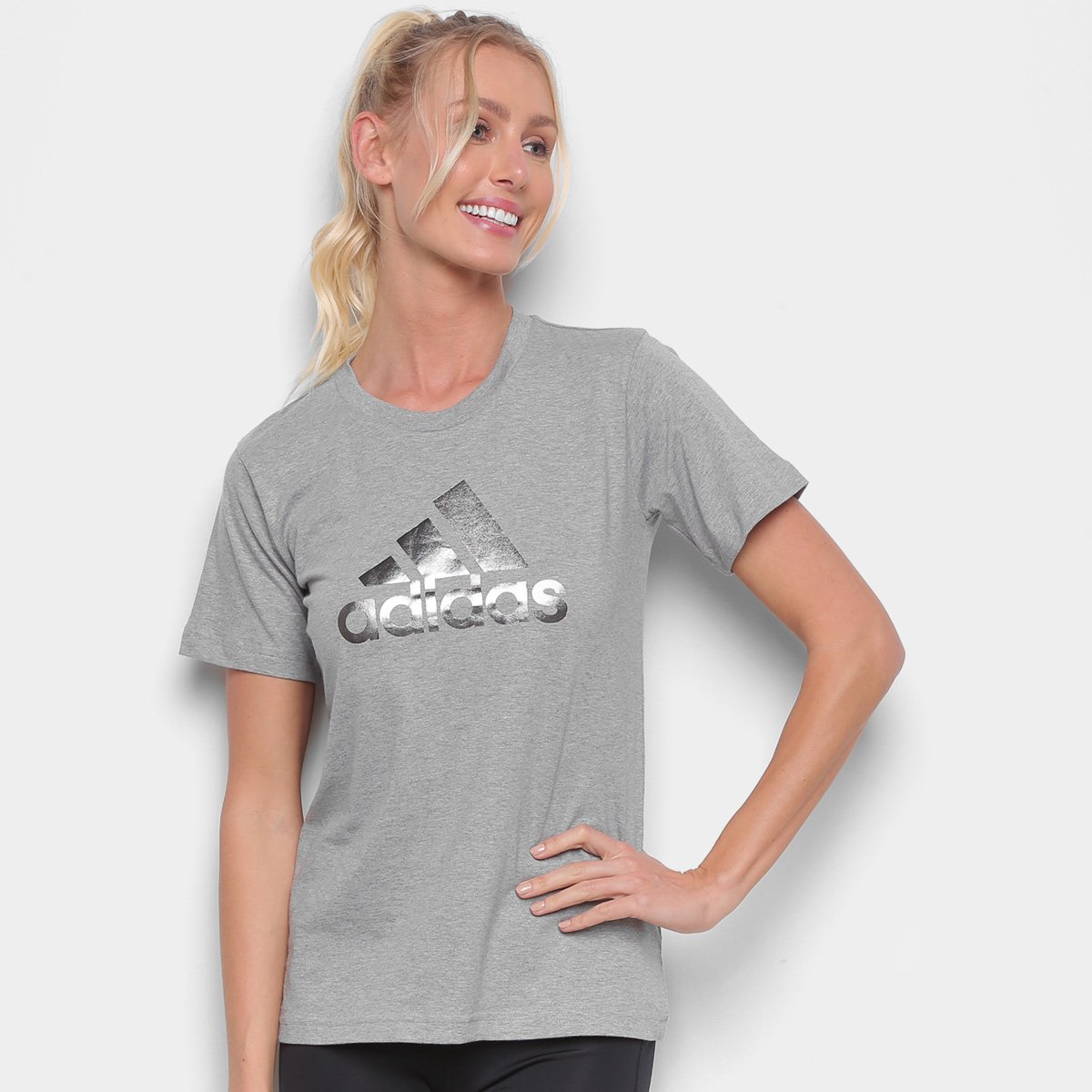 camiseta adidas cinza feminina