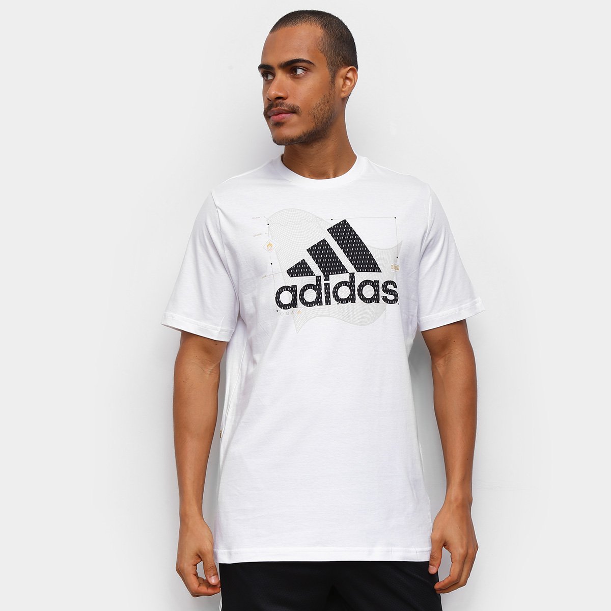 Camiseta Adidas Logo Graphic Athletics Masculina - Branco Menor preço em Camiseta Adidas Logo Graphic Athletics Masculina - Branco