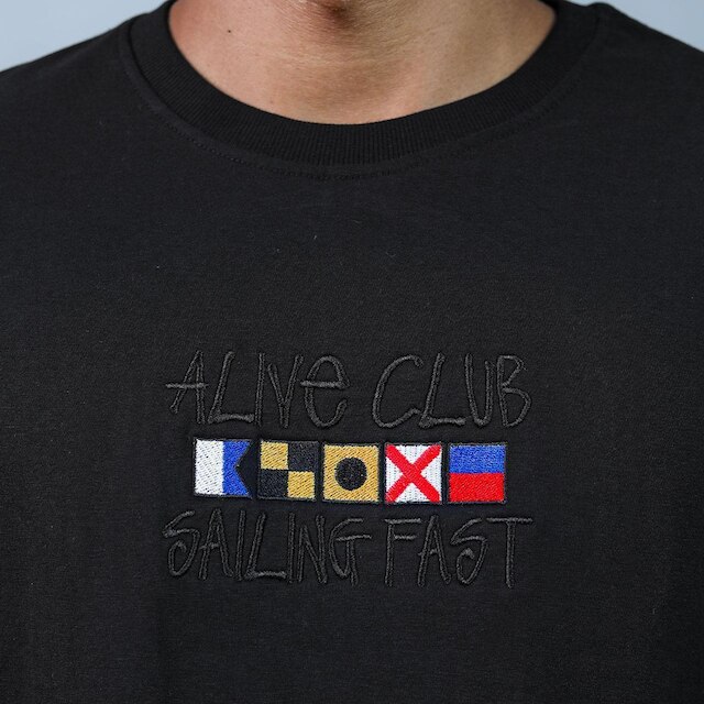 Camiseta Alive Flags Preto