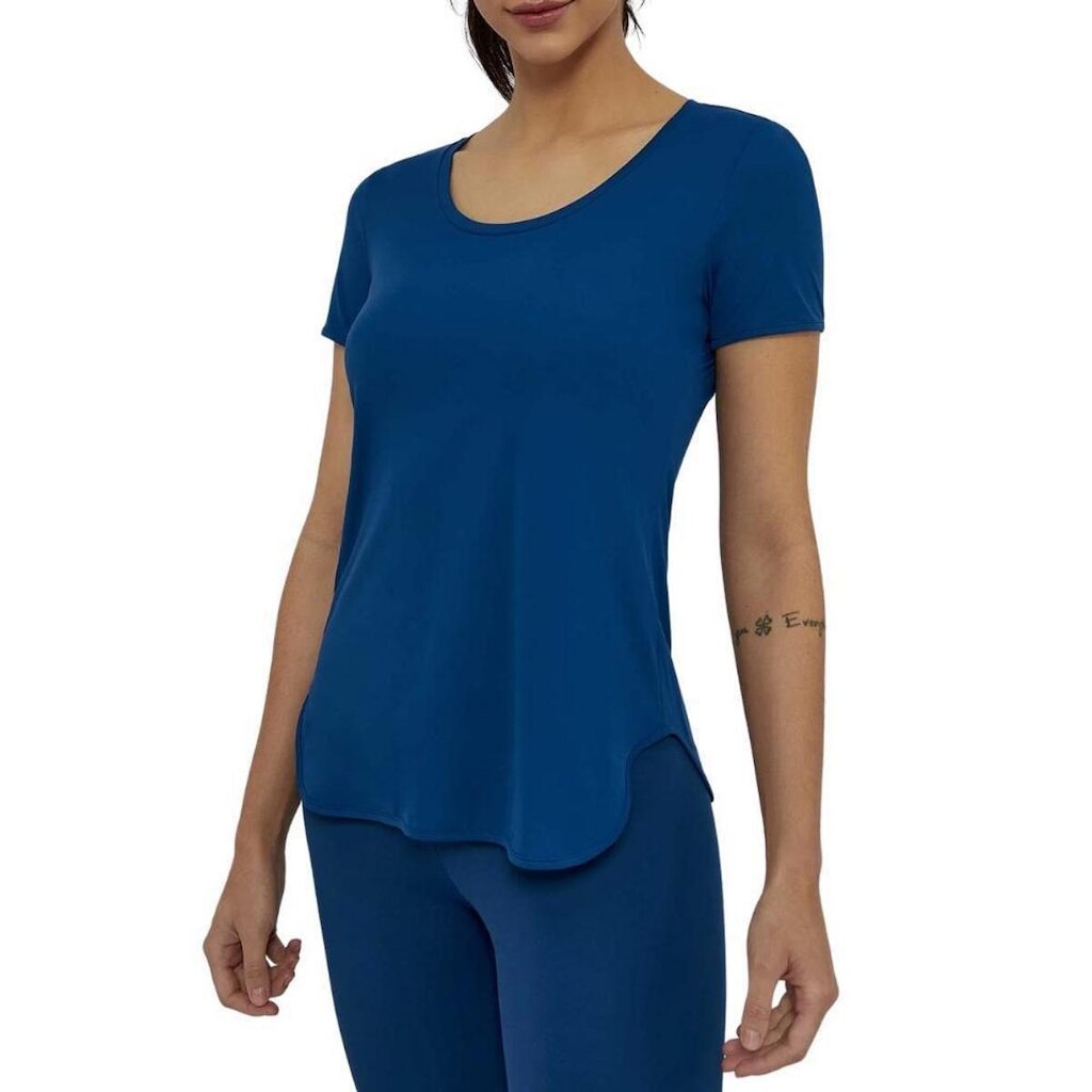 Camiseta Alto Giro T-shirt Skin Fit Alongada 2311717