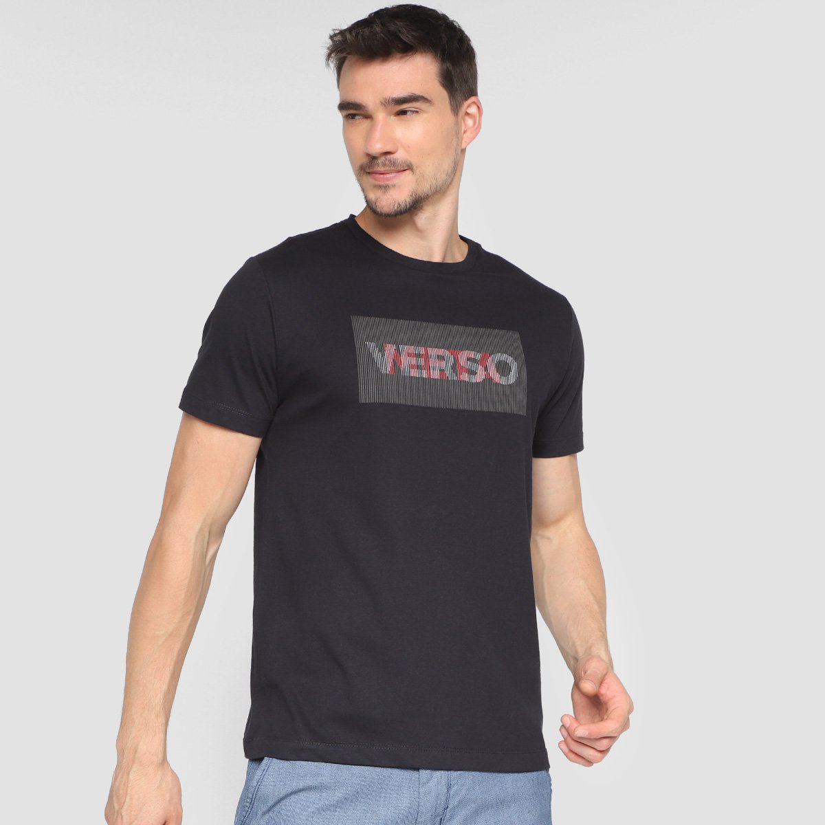 Camiseta Aramis Estampa Metaverso Masculina - Preto Menor preço em Camiseta Aramis Estampa Metaverso Masculina - Preto