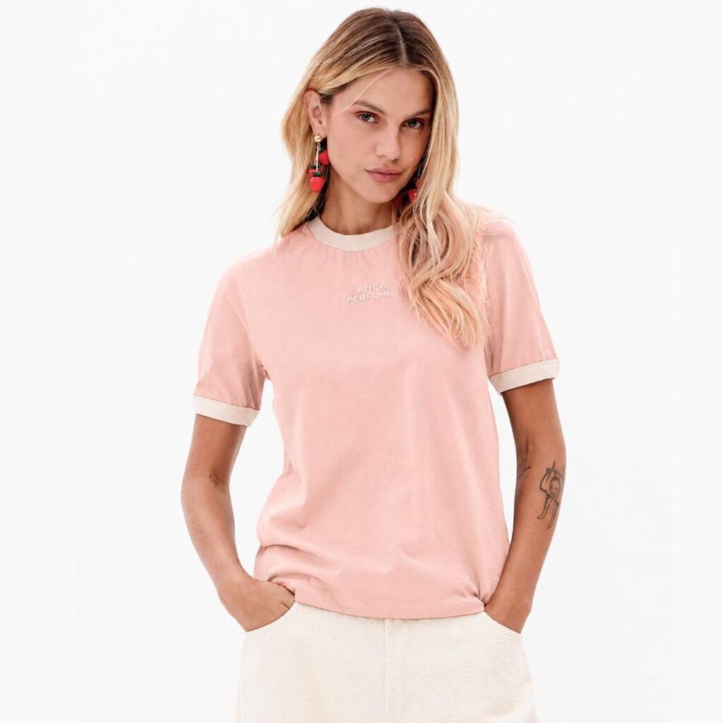 Camiseta Babylook Lança Perfume Bordado Feminino