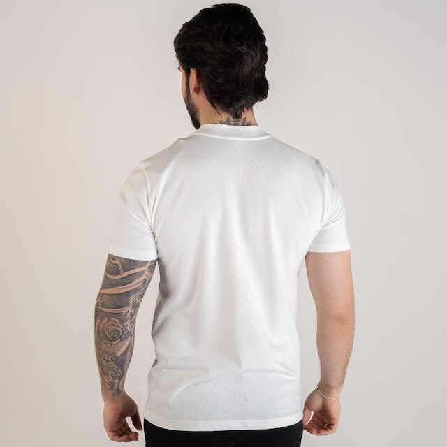 Camiseta Básica Versatiold Piquet Off White