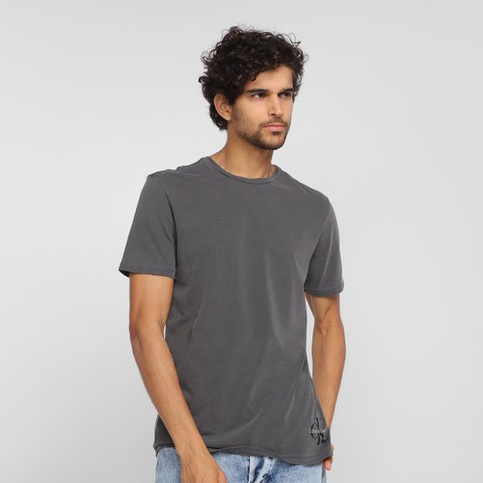 Camiseta Calvin Klein Pig Re Issue Desloc Masculina - Chumbo