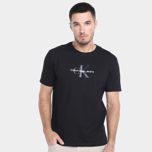 Camiseta Calvin Klein Re Issue Masculina