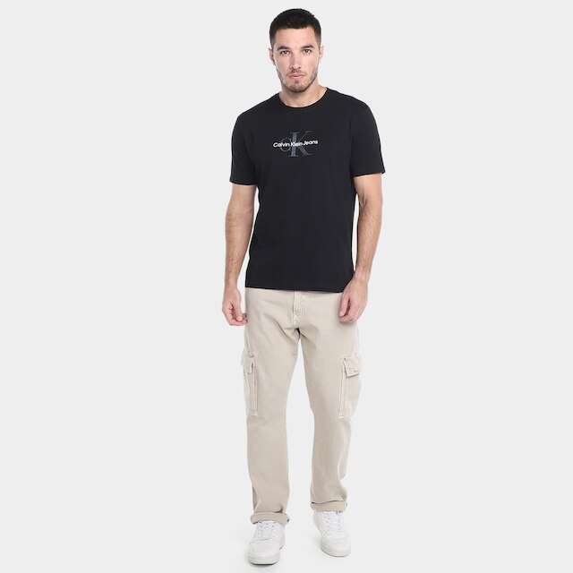 Camiseta Calvin Klein Re Issue Masculina