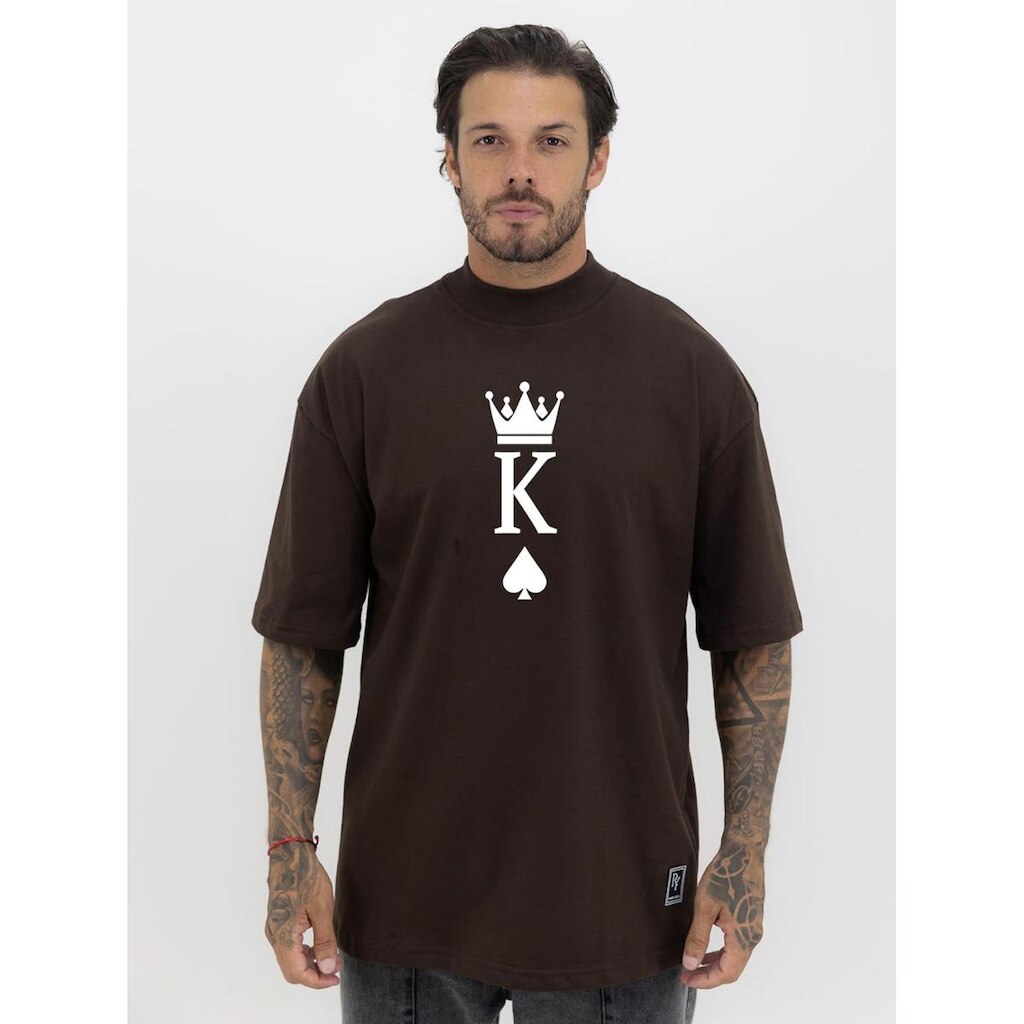 Camiseta Camisa Oversized Gola Alta Estampa Rei de Copas Streetwear Algodão Premium Marrom