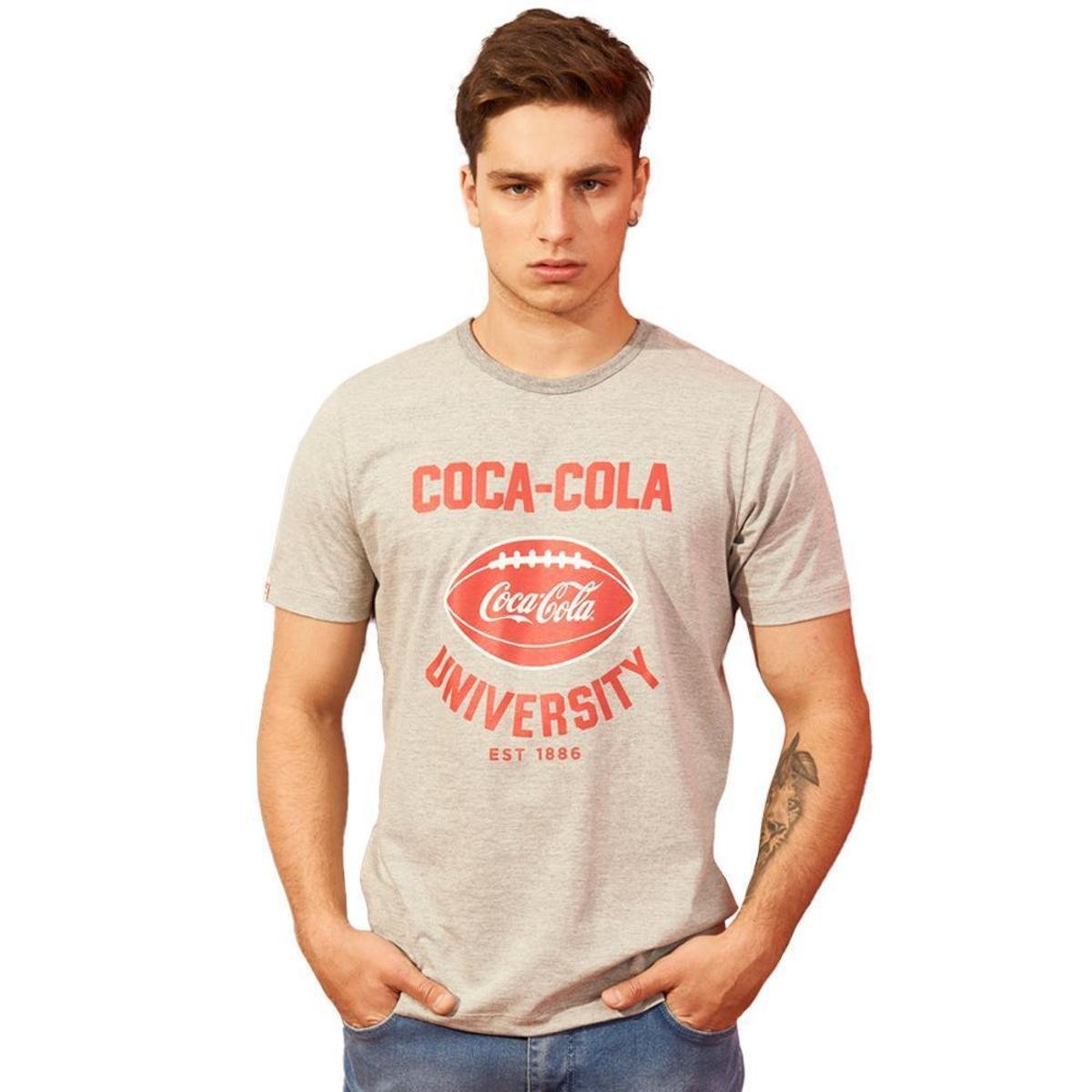 Camiseta Coca Cola University V23 Masculino - Cinza Menor preço em Camiseta Coca Cola University V23 Masculino - Cinza