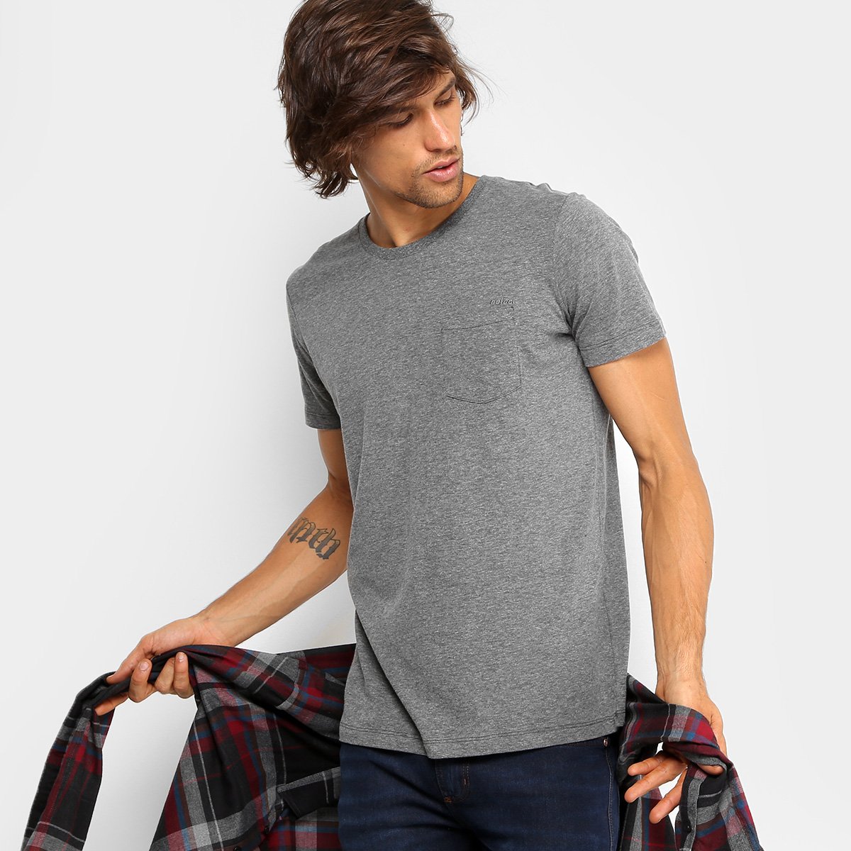 Camiseta Colcci Básica Bolso Masculina - Mescla Escuro Menor preço em Camiseta Colcci Básica Bolso Masculina - Mescla Escuro