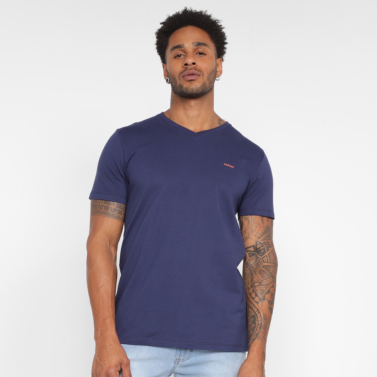 Camiseta Colcci Básica Gola V Masculina - Azul Escuro Menor preço em Camiseta Colcci Básica Gola V Masculina - Azul Escuro