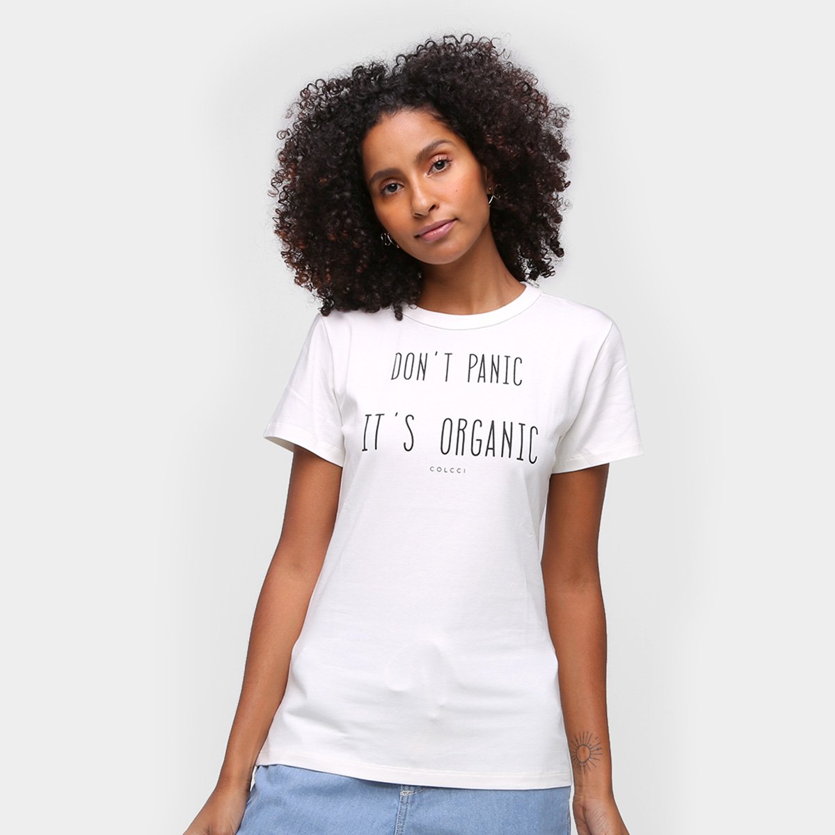 Camiseta Colcci Don't Panic It's Organic Feminina - Off White é ruim? Camiseta Colcci Don't Panic It's Organic Feminina - Off White é boa?