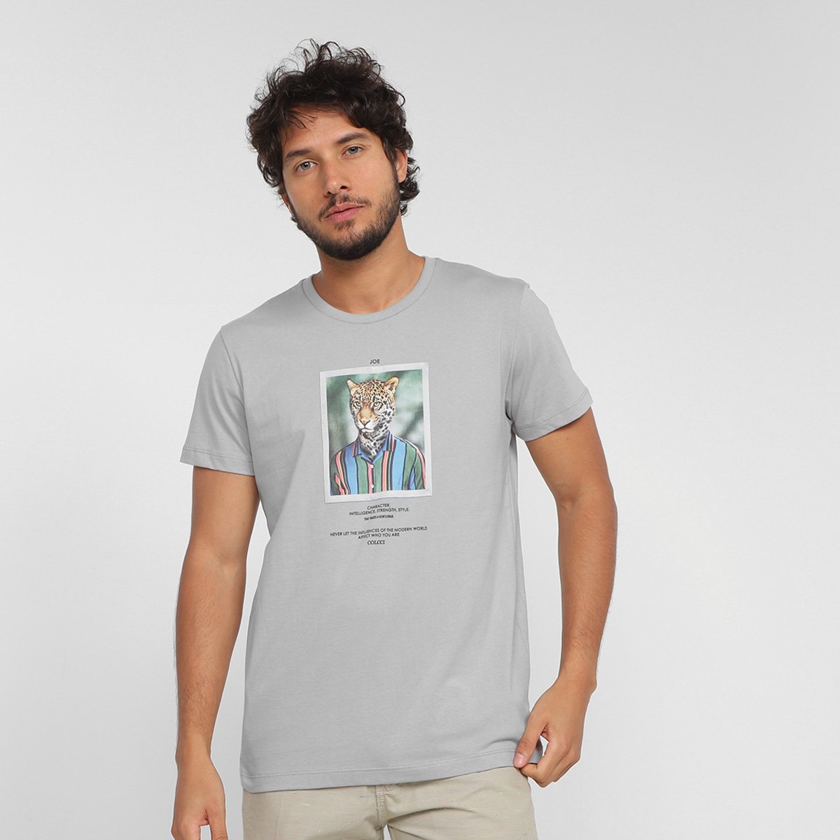 Camiseta Colcci Quadro Onça Masculina - Cinza Menor preço em Camiseta Colcci Quadro Onça Masculina - Cinza