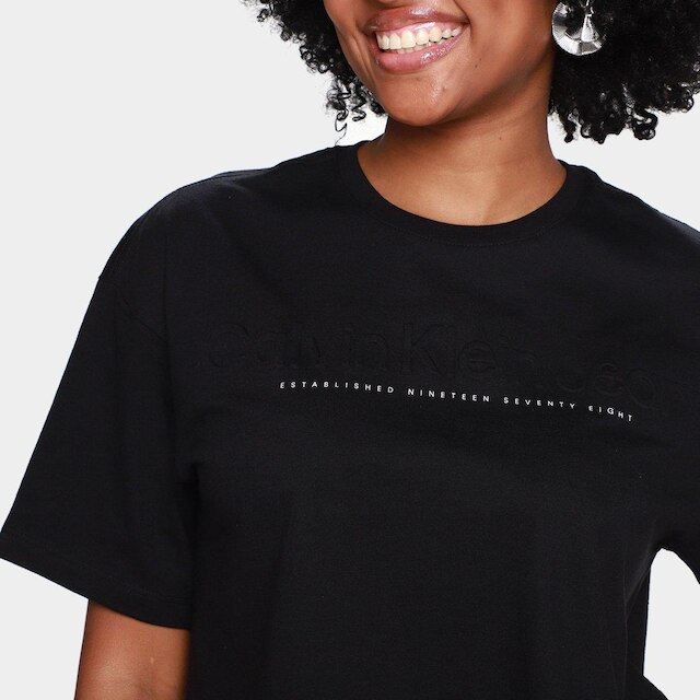 Camiseta Cropped Calvin Klein Embossed Feminina