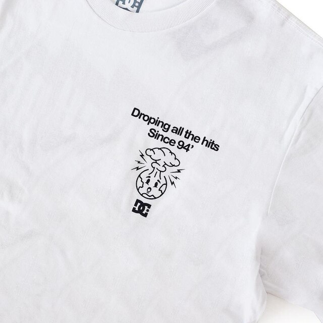 Camiseta DC Shoes Dropping Hits - Branco