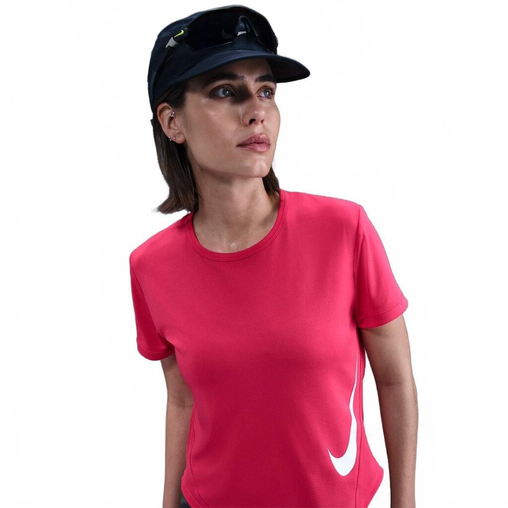 Camiseta Dri-FIT Nike Swoosh Feminina