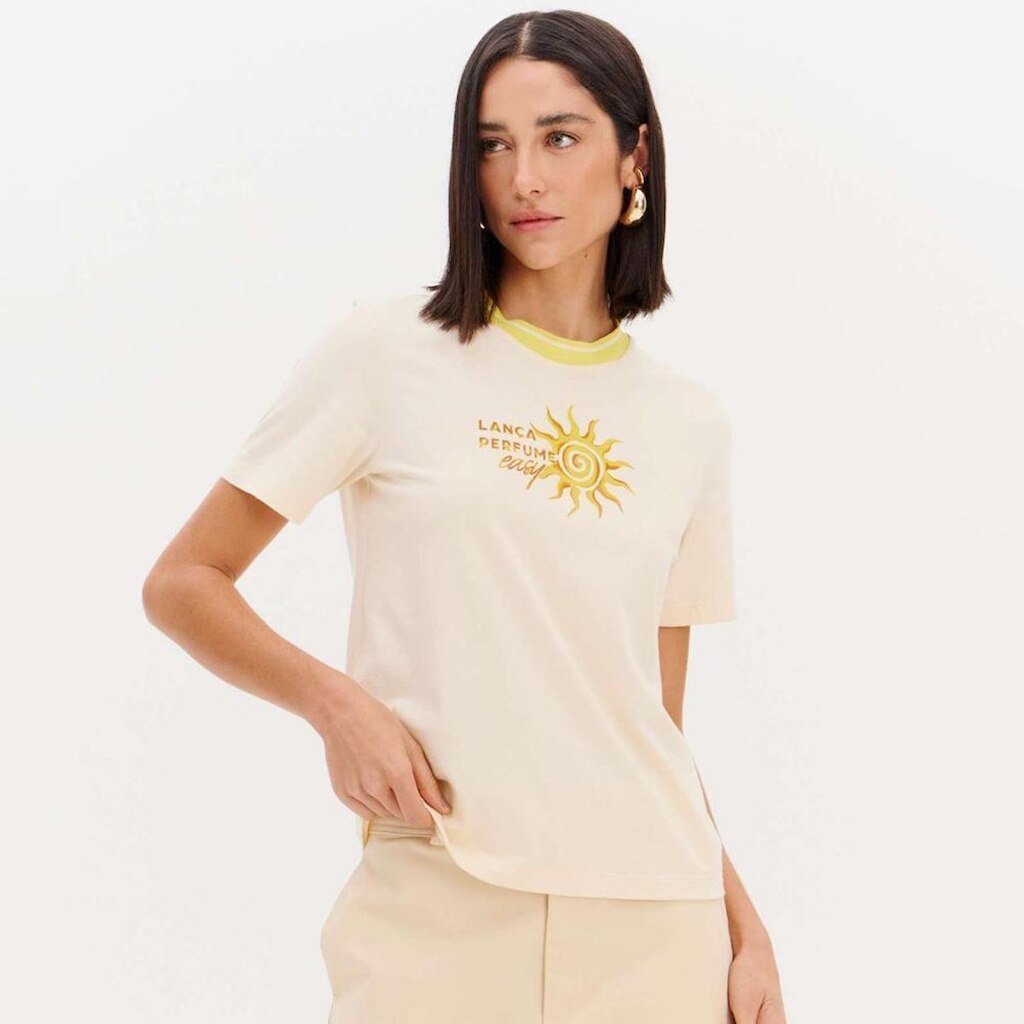Camiseta Easy Lança Perfume Manga Curta Feminino