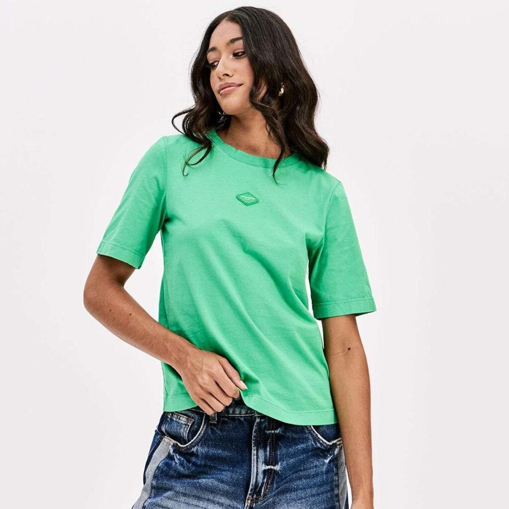 Camiseta Easy Lança Perfume Manga Curta Feminino