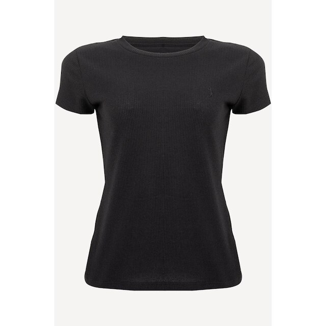 Camiseta Feminina Aleatory Texturizada Básica Pret