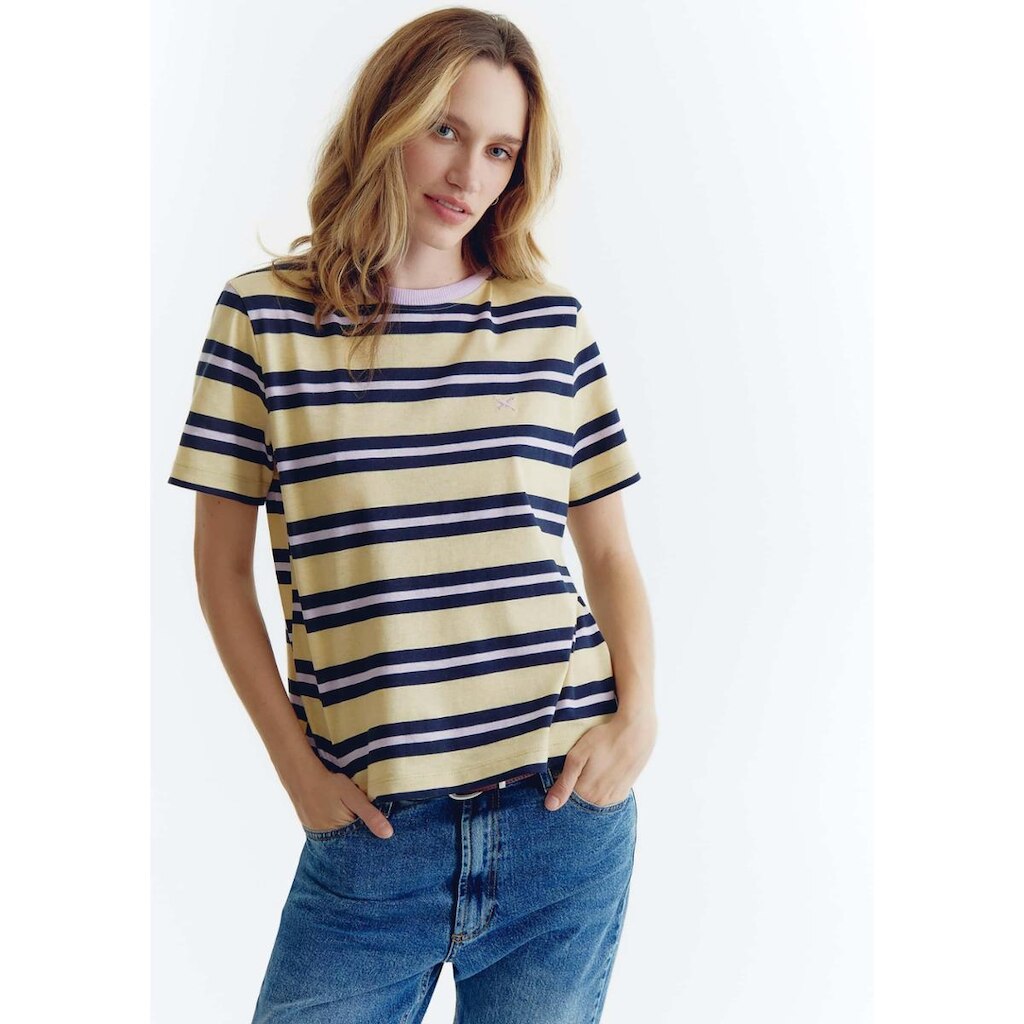 Camiseta Feminina Em Malha Listrada