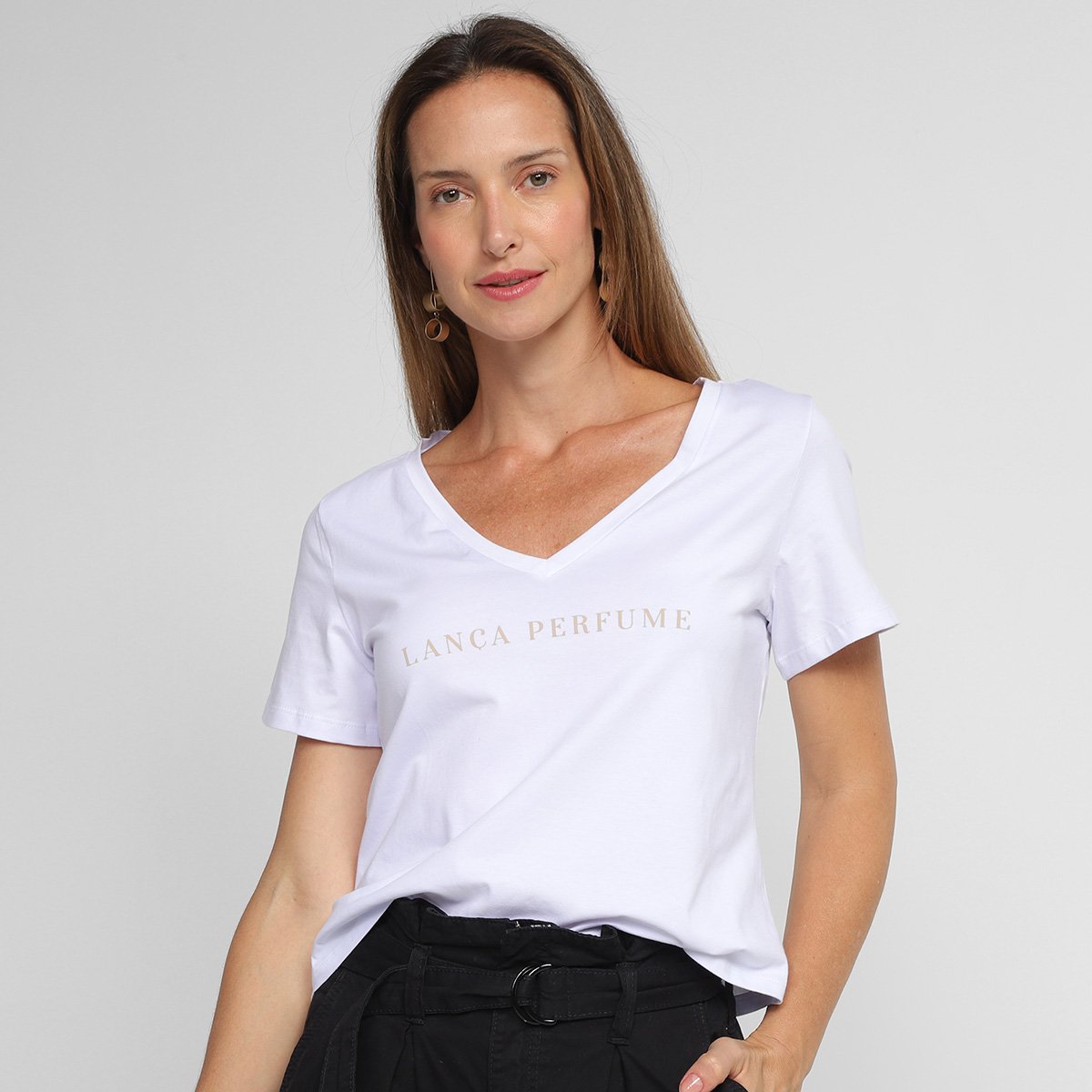 Camiseta Feminina Lança Perfume Decote V Manga Curta - Branco Menor preço em Camiseta Feminina Lança Perfume Decote V Manga Curta - Branco