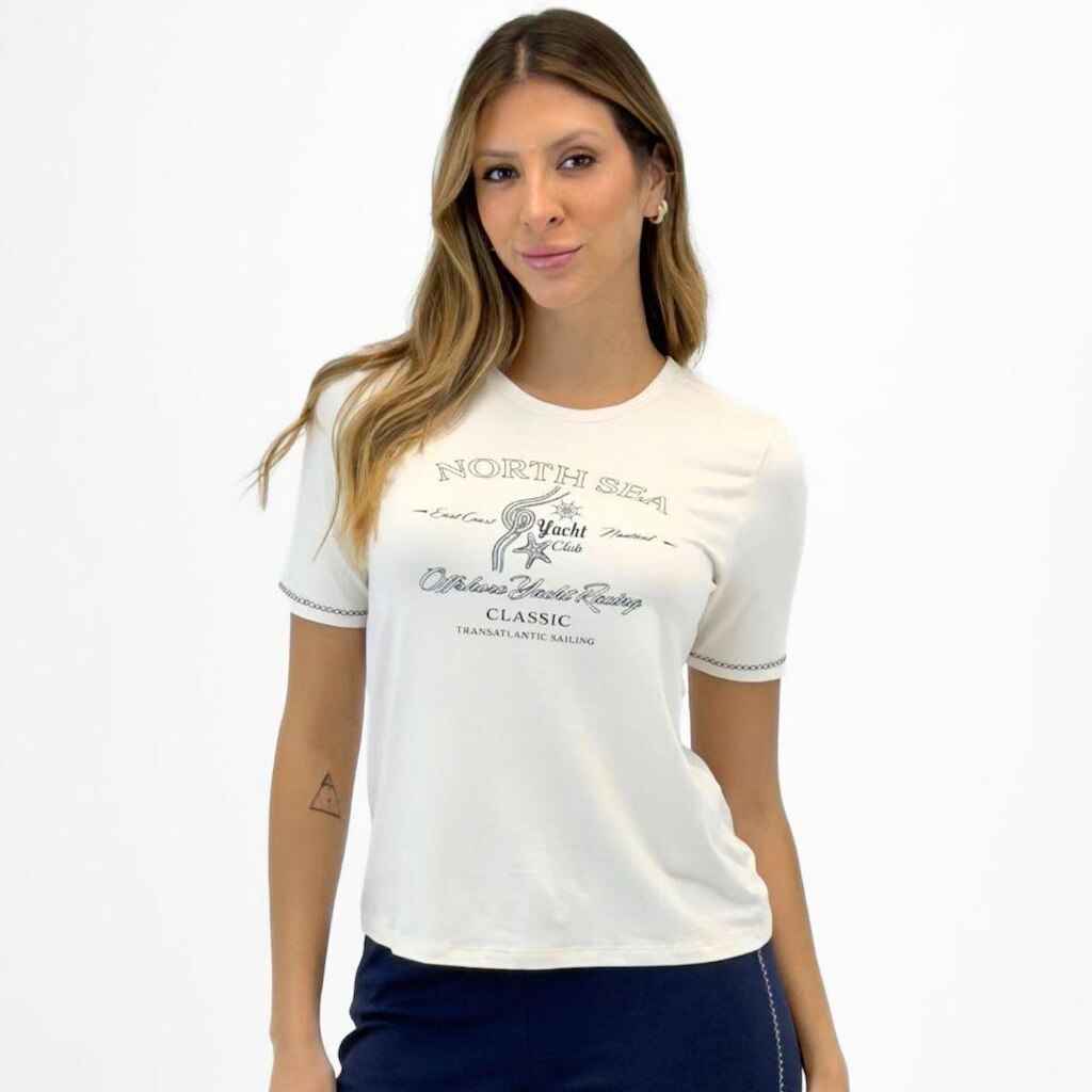 Camiseta Formitz T-Shirt com Estampa Gola Redonda Manga Curta Feminina