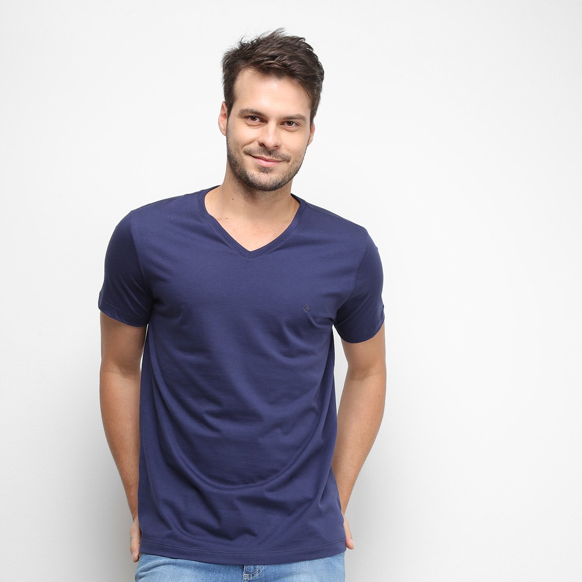 camisa gola em v