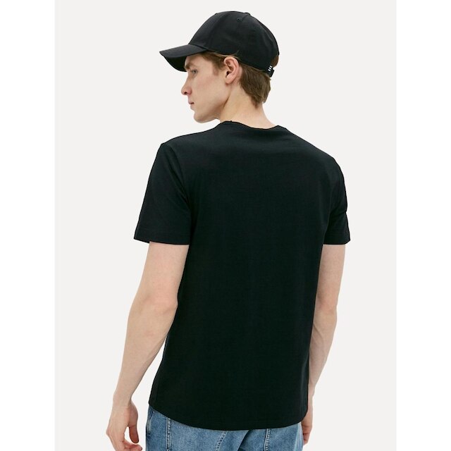 Camiseta Fred Perry Masculina Regular Crewneck Logo Preta