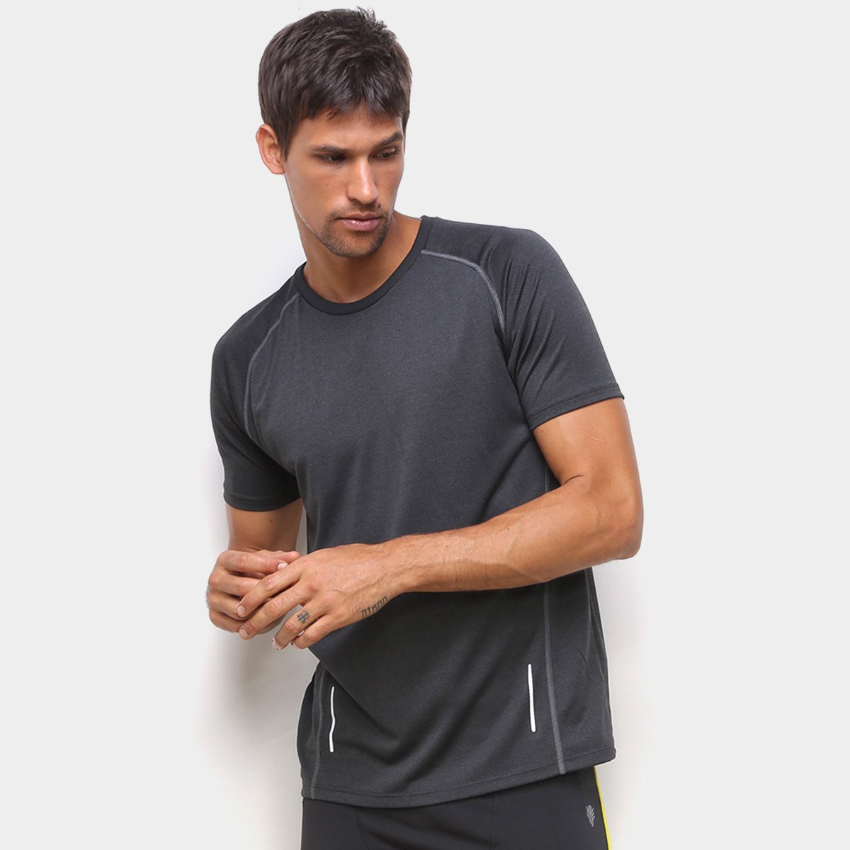 Camiseta Gonew Melange Sport Masculina - Preto Menor preço em Camiseta Gonew Melange Sport Masculina - Preto