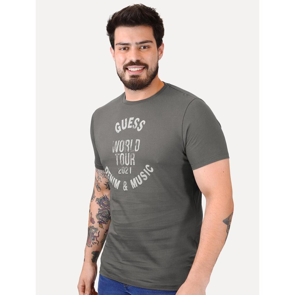 Camiseta Guess Masculina World Tour 2021 Grafite