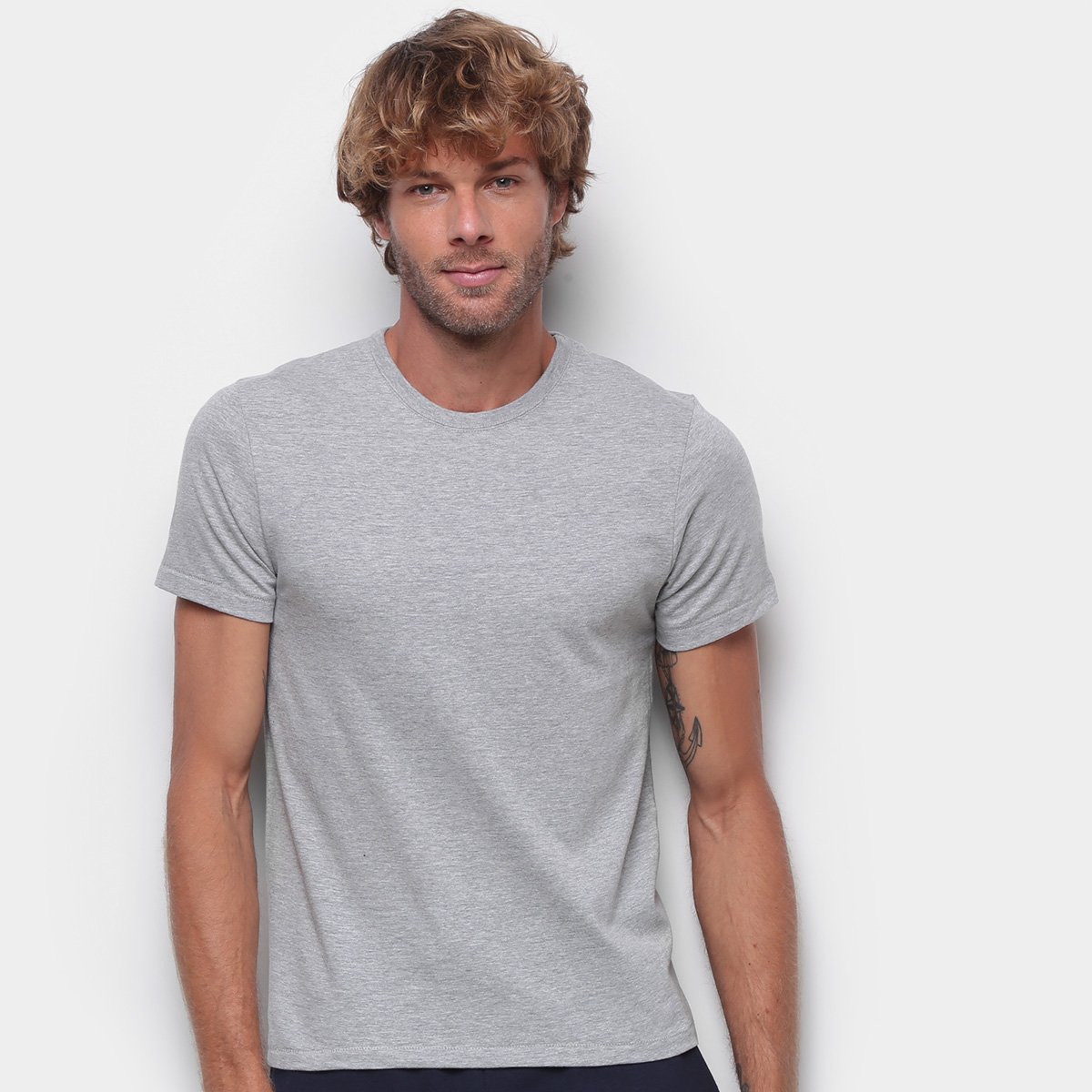 Camiseta Hering Básica Slim Masculina é ruim? Camiseta Hering Básica Slim Masculina é boa?