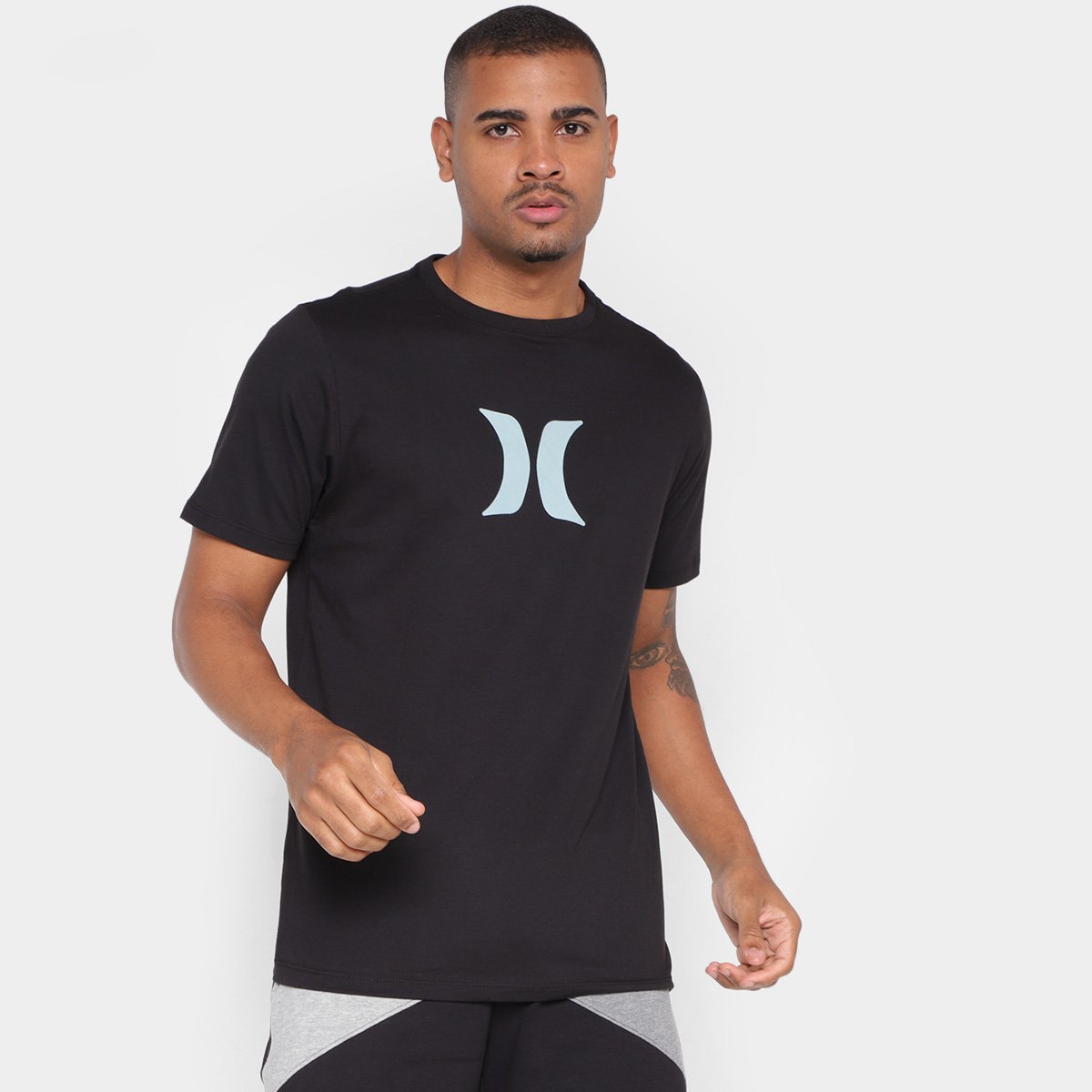 Camiseta Hurley Icon Masculina - Preto Menor preço em Camiseta Hurley Icon Masculina - Preto